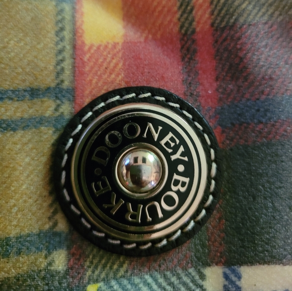 Dooney and Bourke purse - Picture 3 of 7